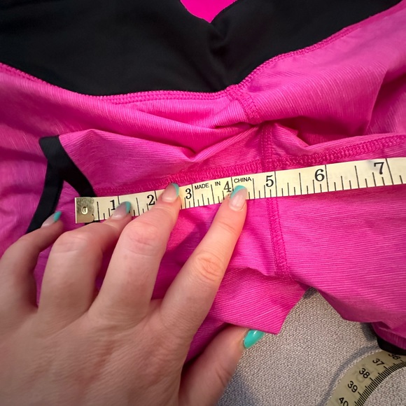 Pink lululemon shorts - Picture 4 of 6